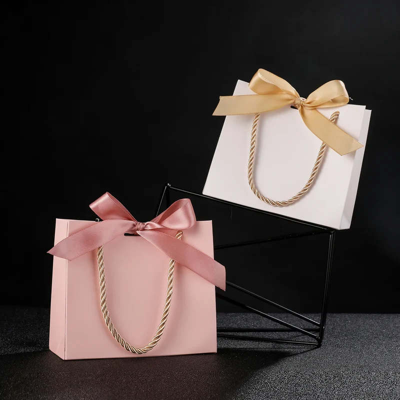 20pcs Pretty Pink Kraft Gift Bag Gold Present Box for Gift Books Packaging Gold Handle Paper Box Bags Kraft Paper Gift Bag